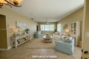1323 Bayshore Dr , Fort Pierce, FL 34949 - MLS#A11994456