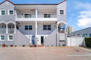 335 Virginia St Hollywood, FL 33019 - MLS#A11994462