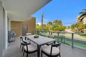 9221 Bay Harbor Dr , Bay Harbor Islands, FL 33154 - MLS#A11994478