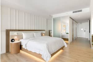 2201 Collins Ave , Miami Beach, FL 33139 - MLS#A11994492