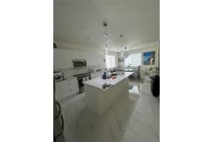 8001 NW 41st St f 113, Doral, FL 33166, - MLS#A11994512