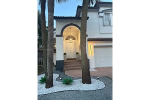 1607 157th Ave , Pembroke Pines, FL 33027 - MLS#A11994523