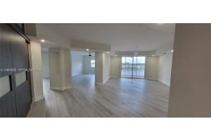 10730 66th St , Doral, FL 33178 - MLS#A11994573