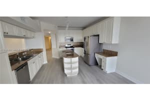 10730 66th St , Doral, FL 33178 - MLS#A11994573