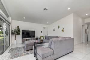 518 Woodgate Cir , Sunrise, FL 33326 - MLS#A11994576