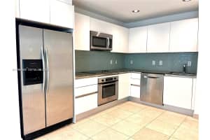 1060 Brickell Ave , Miami, FL 33131 - MLS#A11994587