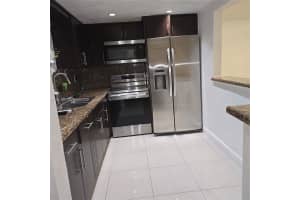 9371 Fontainebleau Blvd , Miami, FL 33172 - MLS#A11994599