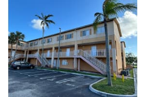 6255 Kendale Lakes Cr 225, Miami