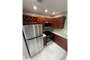 8911 Nw 28th Dr B-32, Coral Springs