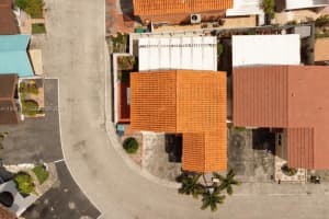 601 116th Ct , Sweetwater, FL 33174 - MLS#A11994701