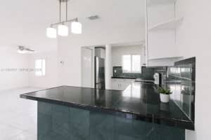 601 116th Ct , Sweetwater, FL 33174 - MLS#A11994701