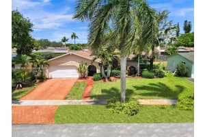 10961 NW 16th Ct, Pembroke Pines, FL 33026, - MLS#A11994705