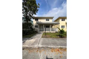 435 19th Ln , Miami, FL 33136 - MLS#A11994752