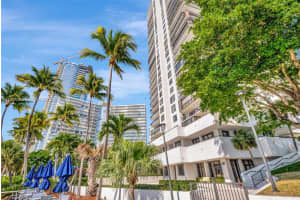 2333 Brickell Ave Apartment 305, Miami, FL 33129, - MLS#A11994758