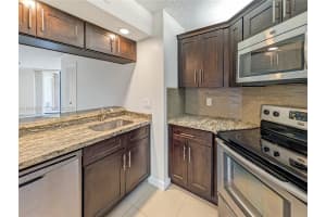 10501 Broward Blvd , Plantation, FL 33324 - MLS#A11994788