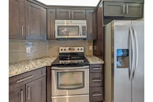 10501 Broward Blvd , Plantation, FL 33324 - MLS#A11994788