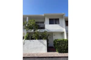 3601 Ne 168th St 108, North Miami Beach