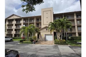 13705 Sw 12th St 202b, Pembroke Pines
