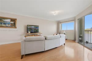 13705 Sw 12th St 202b Pembroke Pines, FL 33027 - MLS#A11994807