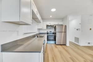 1117 SE 5th St, Deerfield Beach, FL 33441, - MLS#A11994811