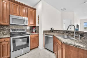 9075 Preston Pl , Tamarac, FL 33321 - MLS#A11994834