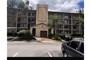 900 Sw 142nd Ave 114l, Pembroke Pines