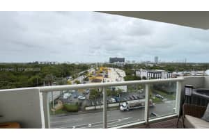 13499 Biscayne Blvd , North Miami, FL 33181 - MLS#A11994861