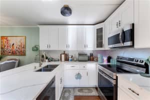 9118 20th Ct , Davie, FL 33324 - MLS#A11994871