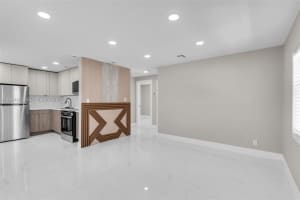 1660 W 26th St, Riviera Beach