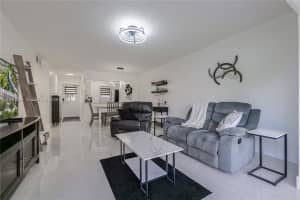 4701 Nw 34th St 502, Lauderdale Lakes