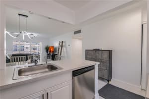 4701 34th St , Lauderdale Lakes, FL 33319 - MLS#A11994920