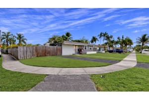 15305 Sw 104th Ave Miami, FL 33157 - MLS#A11995002