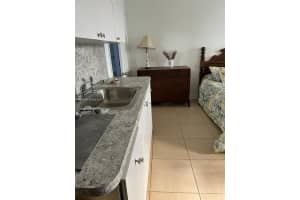 9525 16th St , Miami, FL 33165 - MLS#A11995009