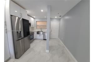 453 Sw 2nd St 306c, Miami