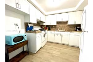 1913 OCEAN DR , Hallandale Beach, FL 33009 - MLS#A11995041