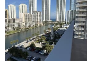 500 Bayview Dr , Sunny Isles Beach, FL 33160 - MLS#A11995050