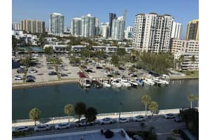 500 Bayview Dr , Sunny Isles Beach, FL 33160 - MLS#A11995050