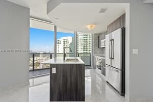 488 18th St , Miami, FL 33132 - MLS#A11995056