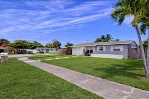 15305 Sw 104th Ave Miami, FL 33157 - MLS#A11995057