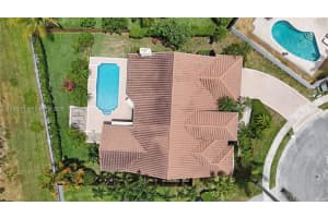 11021 Nw 7th St, Plantation