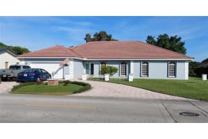 18921 W Oakmont Dr Hialeah, FL 33015 - MLS#A11995075