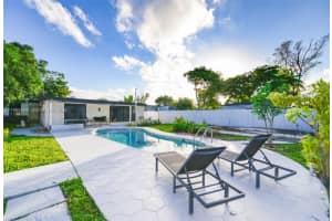 415 Nw 133rd St, North Miami