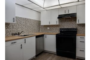 1300 St Charles Pl APT 222, Pembroke Pines, FL 33026, - MLS#A11995105