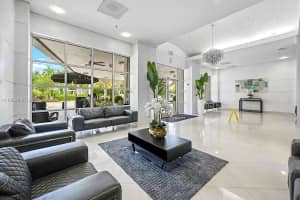 19370 Collins Ave , Sunny Isles Beach, FL 33160 - MLS#A11995116