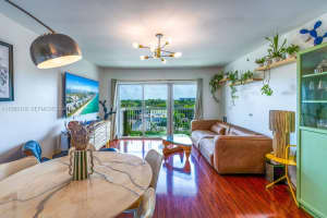 2740 28th Ter , Miami, FL 33133 - MLS#A11995118