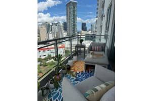 90 Sw 3rd Street 2112, Miami