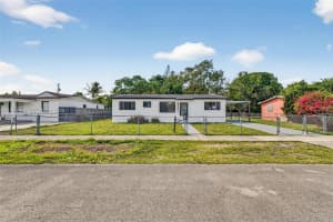 11530 138th St , Miami, FL 33176 - MLS#A11995182