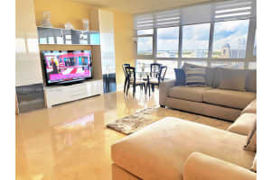 Decoplage, Decoplage, 100 Lincoln Rd, Miami Beach, FL 33139, - MLS#A11995200