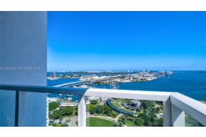 253 Ne 2nd St 3509 Miami, FL 33132 - MLS#A11995240