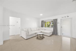 1435 Johnson St , Hollywood, FL 33020 - MLS#A11995266